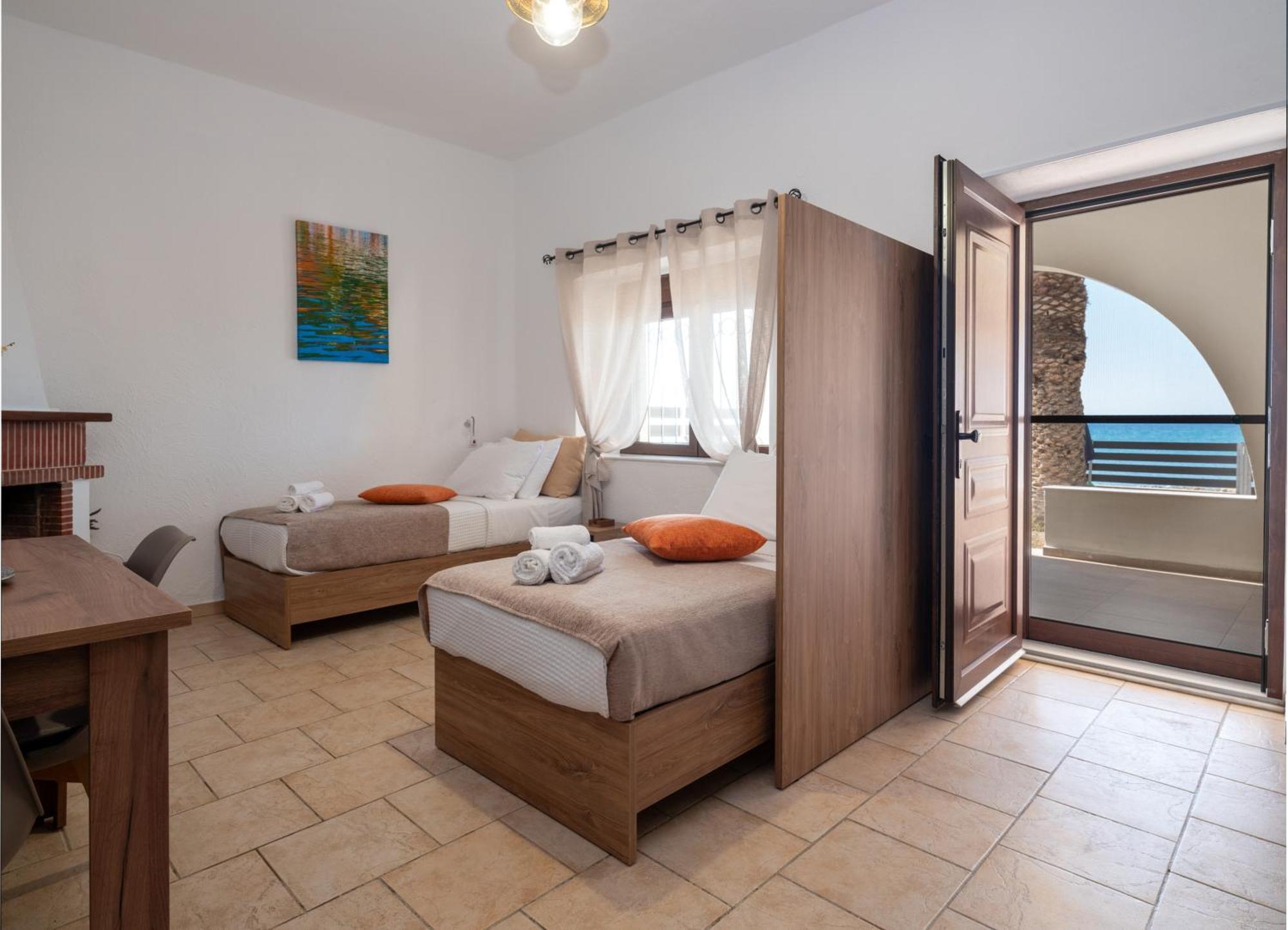 Atalanti Seaside Junior Suites Keratókambos Dış mekan fotoğraf